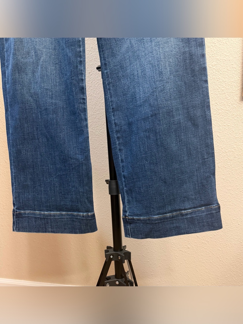 J. Jill Vintage Wash High-Rise Wide-Leg Jeans | Coastal Grandma Minimalist | 4R - Picture 5 of 12